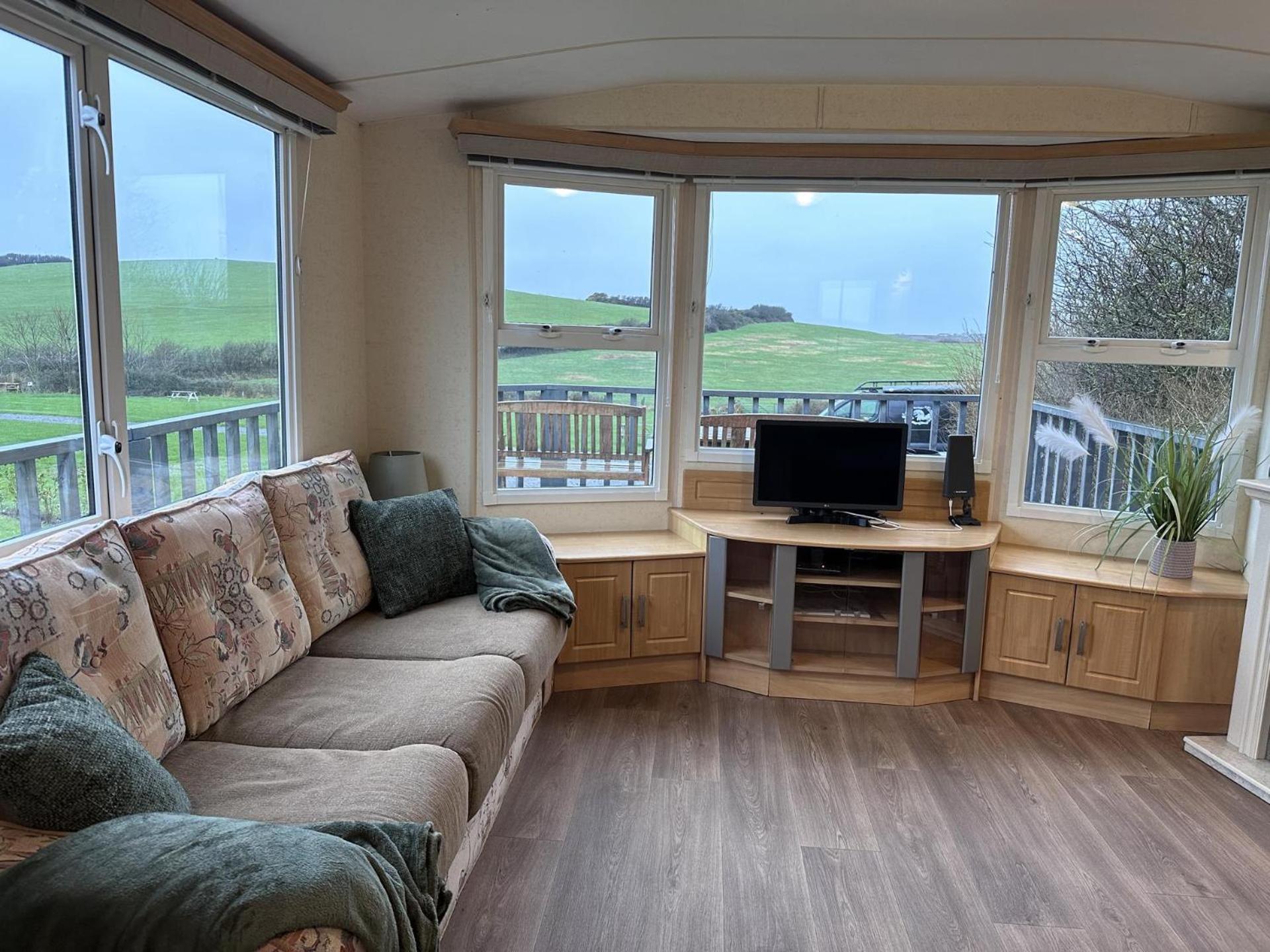 Captivating 2-Bed Static Caravan In Holyhead Llanfachraeth Exteriér fotografie