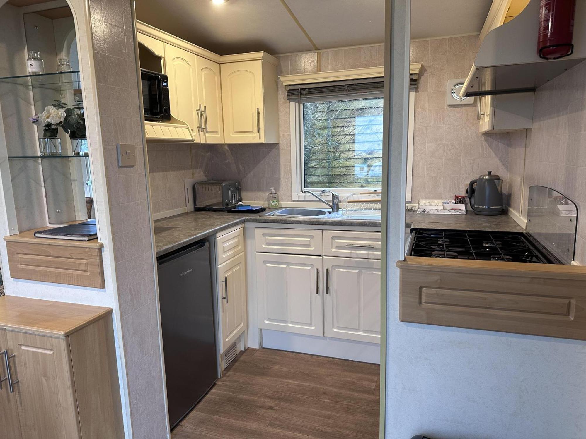 Captivating 2-Bed Static Caravan In Holyhead Llanfachraeth Exteriér fotografie